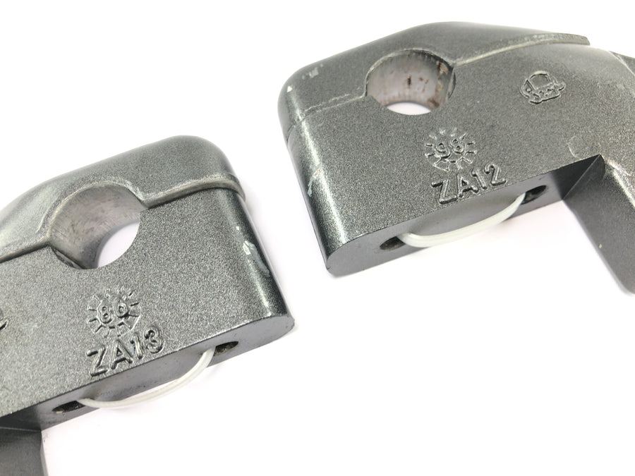 Cagiva Planet 125 [1998] - paire de supports de guidon pour colliers de serrage