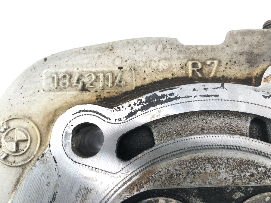 BMW R 1150 R R21 [2003] - culasse sur la tête de soupape droite