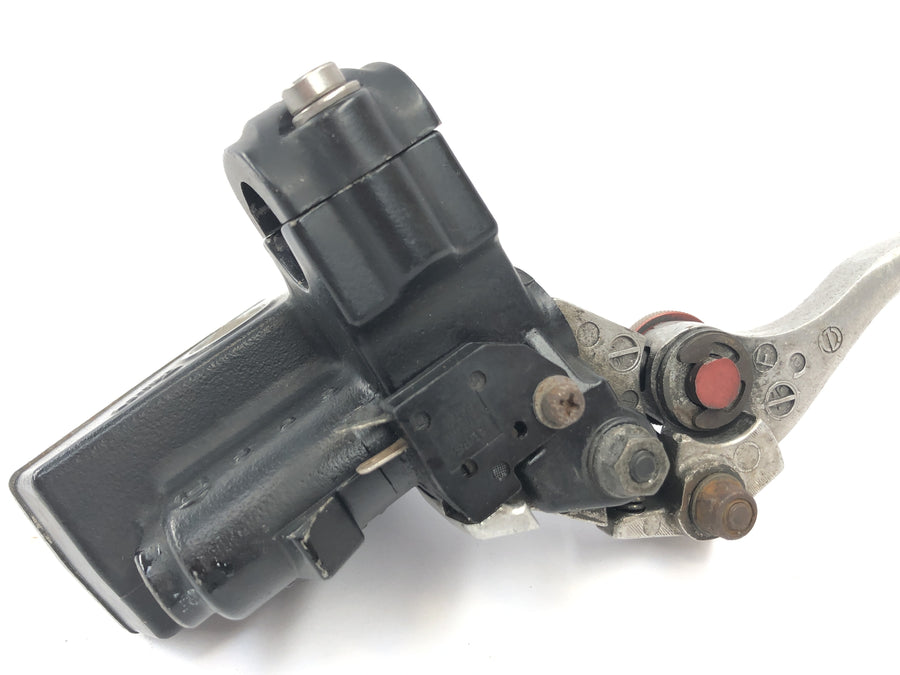 Suzuki GSX R 1100 GV73B [1990] - Brake pump handbrake pump in front