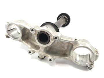 Suzuki DR 350 SK42B [1991] - Fork Bridge ci-dessous