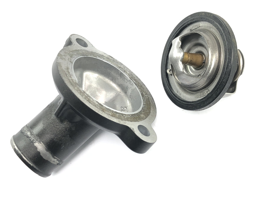 Yamaha MT07 RM04 [2014] - Thermostat mit Thermostatgehäuse Kühlwasserregler Kühlsystem