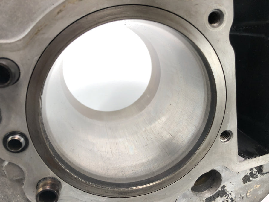 Yamaha XT 600 43F [1985] - cylinder with piston