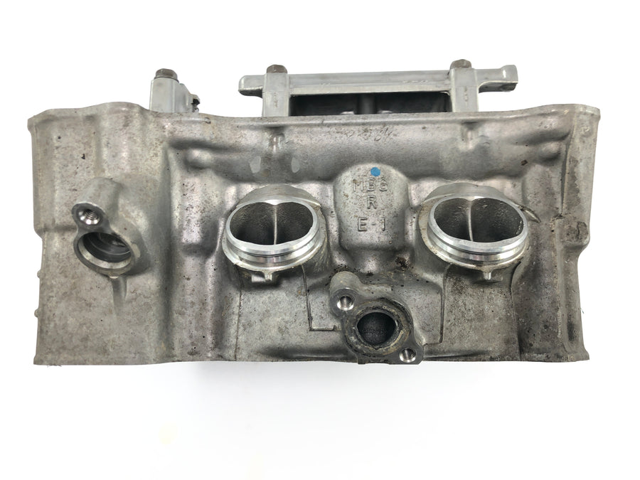 Honda VFR 800 FI RC46 [1999] - cylinder head valve train valve seat valve guide rear