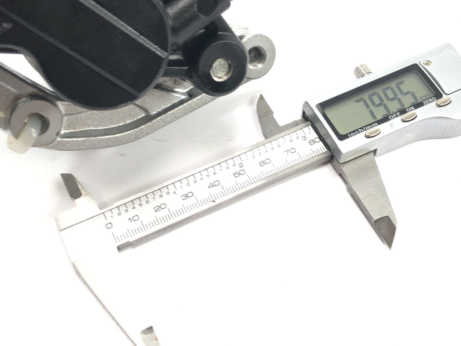 Triumph Speedmaster 900 [2003] - Bremssattel Bremszange vorne rechts