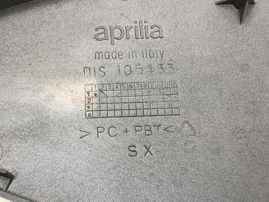 Aprilia RST 1000 Futura [2002] - Seitenverkleidung rechts Sitzseitenpanel