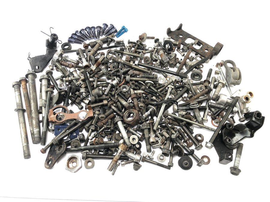 Suzuki GSX-R 1100 W GU75 C [1994] - remaining parts and screws mixed lot