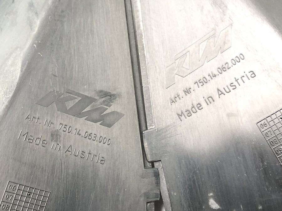 KTM 690 SM PRESTIGE [2007] - COUVERTURE DE COUVERTURE COURT COURT COURT DE COUVERTURE PLASTIQUE