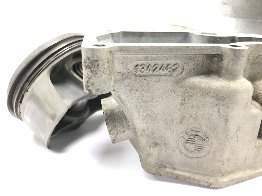 BMW R 1100 RT 259 [1999] - cylindre avec piston à droite
