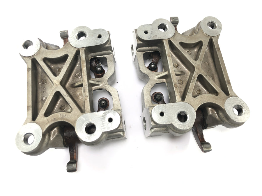 Moto Guzzi V11 Sport [1999] - rocker arm brackets rocker arm carrier bridge valve train pair