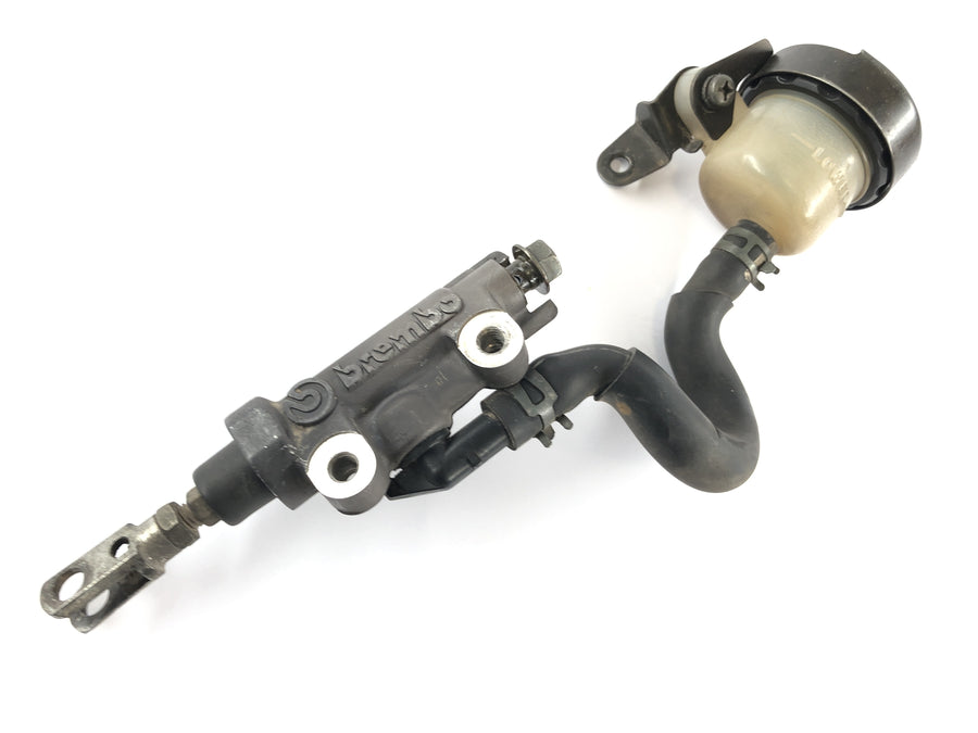 Yamaha yzf 750 R 4hn [1996] - pompe de frein derrière