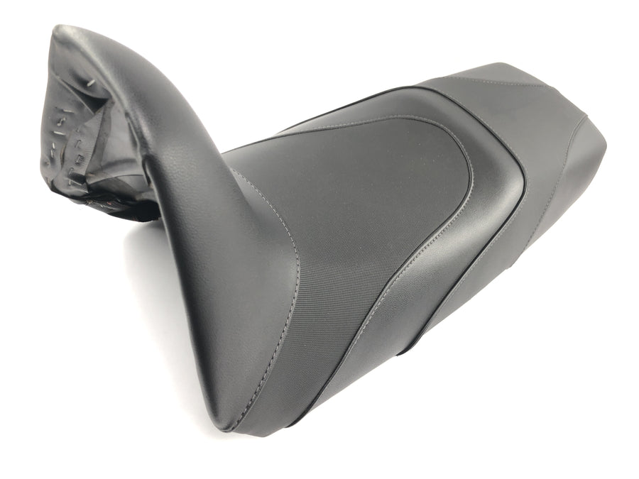 Triumph Tiger 900 T400 [1998] - Seat driver's seat passenger seat motorcycle seat bench