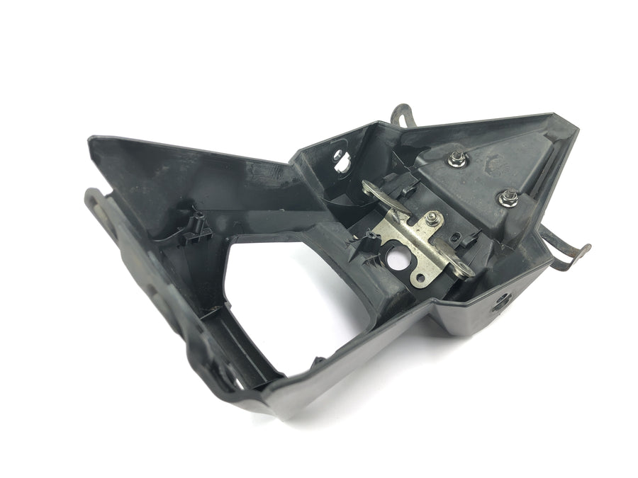 Yamaha WR 125 X DE07 [2010] - Rear license plate holder splash guard