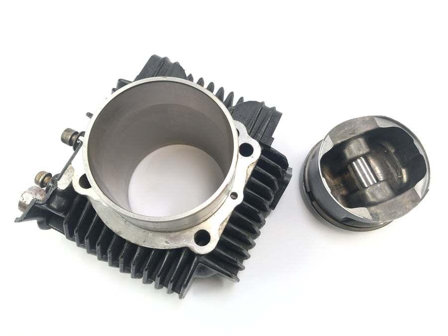 Ducati 900 SS [1991] - Cylinder with piston horizontal