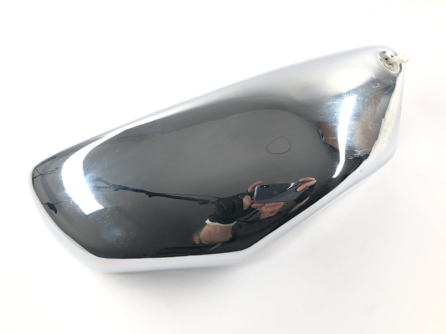 Suzuki Intruder VL 1500 AL [2000] - cache latéral droit chromé