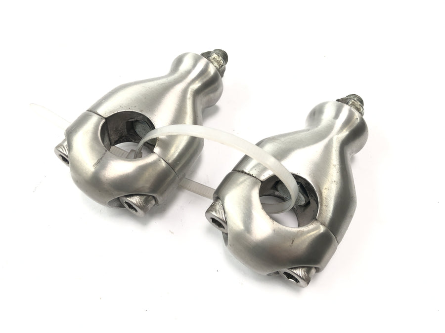 Triumph Speed ​​Triple T509 [1998] - Riser handlebar clamp bracket set pair