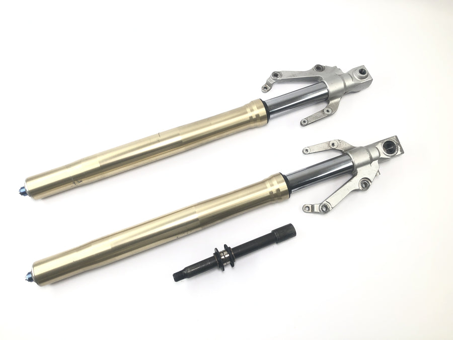 Yamaha YZF R1 RN01 [1998] - fork Upsizedown fork in front axle with axis