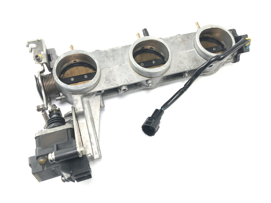 Triumph Sprint ST 1050 [2005] - Injection de valve de l'accélérateur
