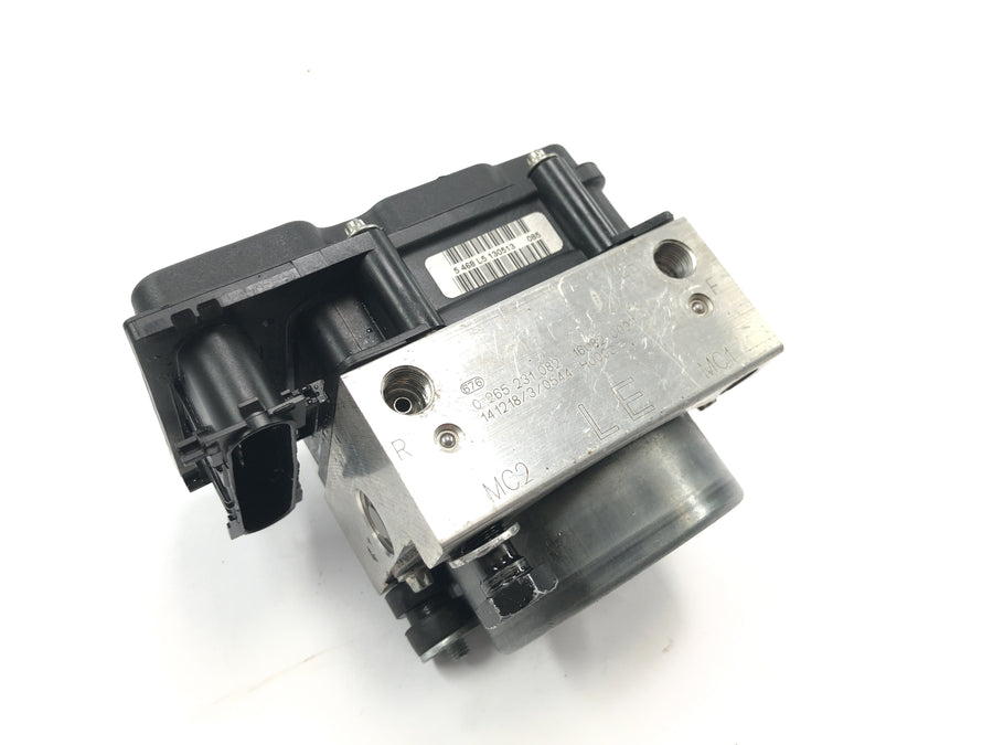 Kawasaki Versys KLE 650 A [2006] - ABS control unit, hydraulic unit, brake modulator