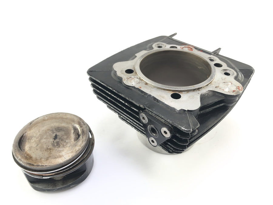Ducati 900 SS [1991] - Cylinder with vertical piston