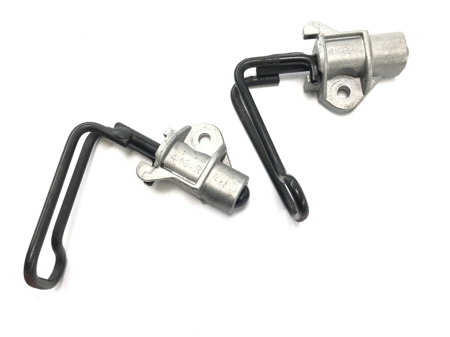 Yamaha XJR 1300 RP06 [2002] - Helmet mounts luggage hooks