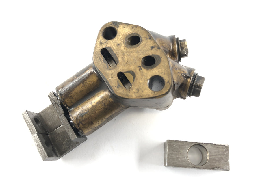 Triumph Bonneville T140V [1976] - oil pump