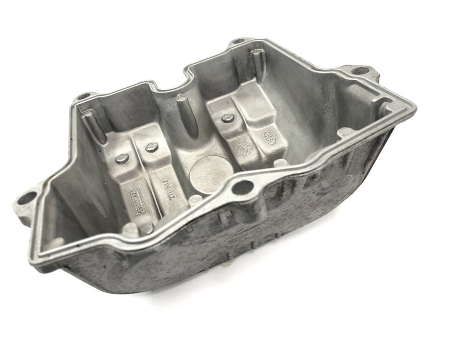 Aprilia RSV 1000 RP Mille [2001] - front cylinder valve cover