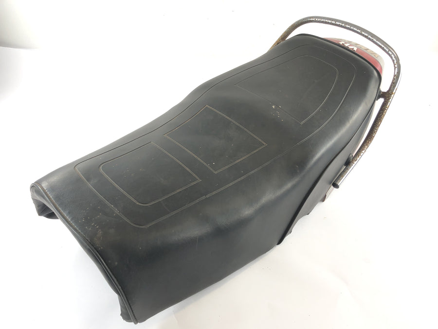 Yamaha XS 400 2A2 [1982] - Selle avec rail pour passager