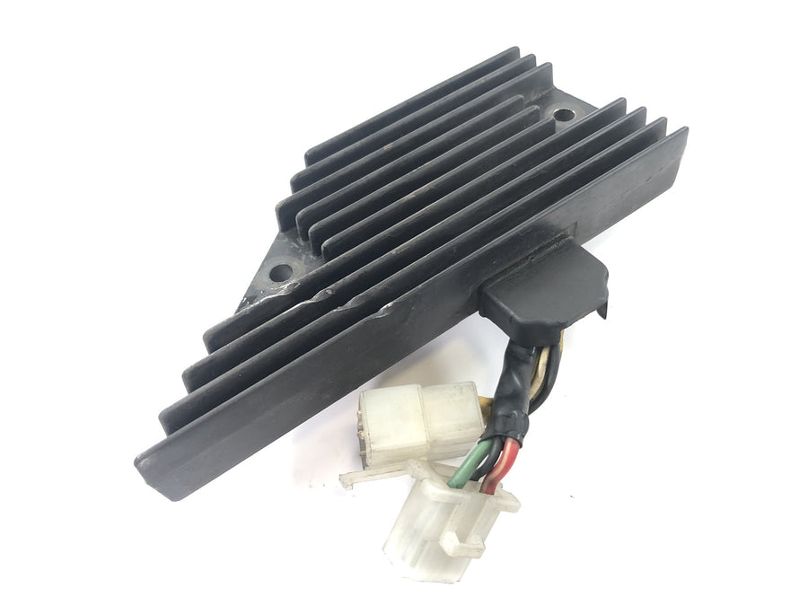 Honda CBX 650 E RC13 [1983] - controller rectifier tension regulator