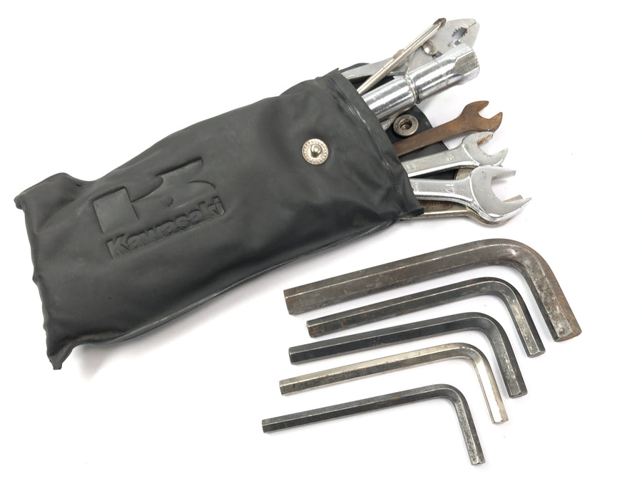 Kawasaki ZX-10 ZXT00B [1990] - Bordwerkzeug Tasche an der Naht gerissen