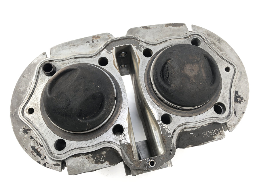 Yamaha XS 650 SE 3L1 [1979] - cylinder with piston