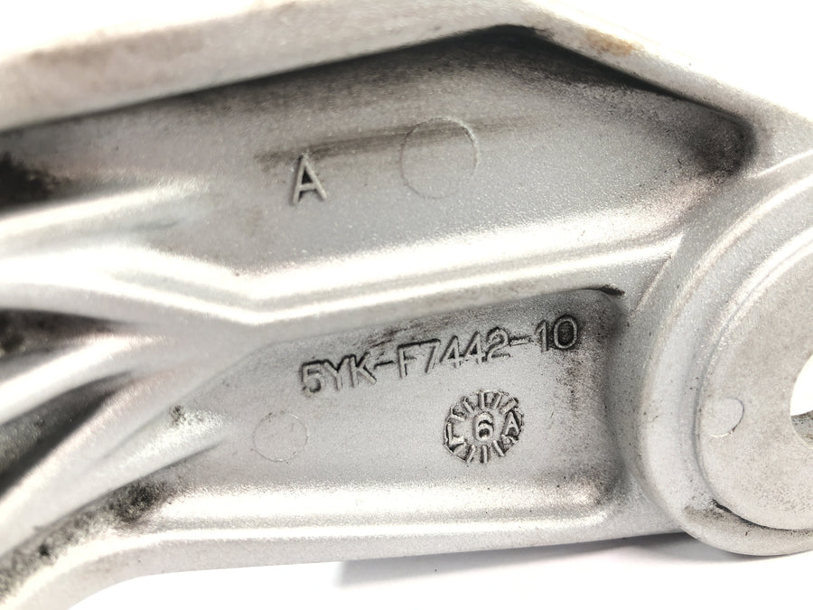 Yamaha MT 03 RM02 [2007] - Repose-pieds Repose-pieds conducteur gauche