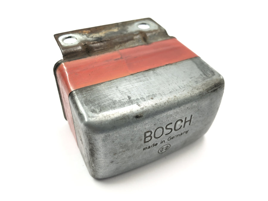 MOTO GUZZI CALIFORNIA 2 1000 VT [1982] - relais clignotant relais clignotant relais de charge BOSCH