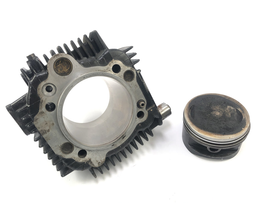 Ducati 900 SS [1991] - Cylinder with piston horizontal