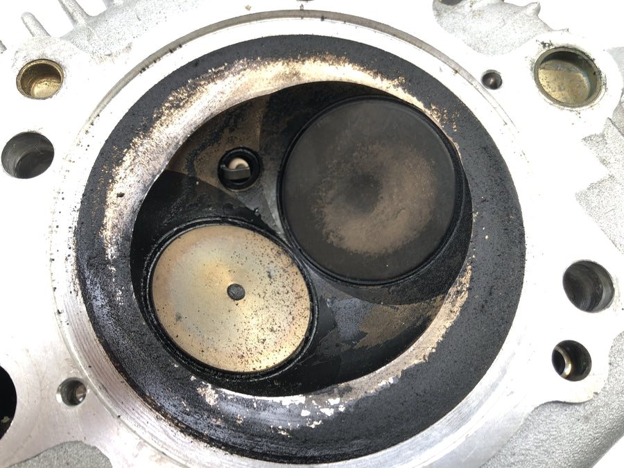 Ducati ST2 944 [1999] - Cylindre à piston horizontal