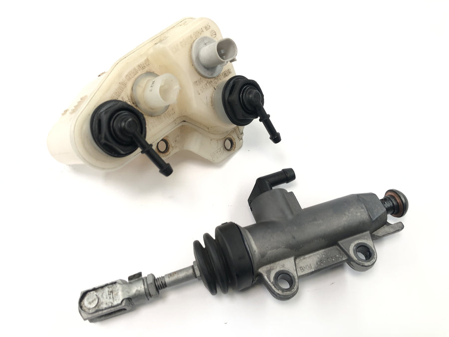 BMW K 1200 GT K12 [2003] - Rear brake cylinder master cylinder with expansion tank