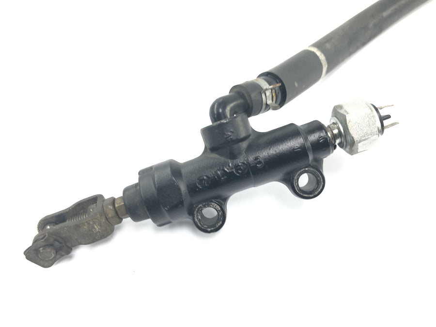 Triumph Tiger 900 T400 [1998] - Rear brake pump rear brake cylinder
