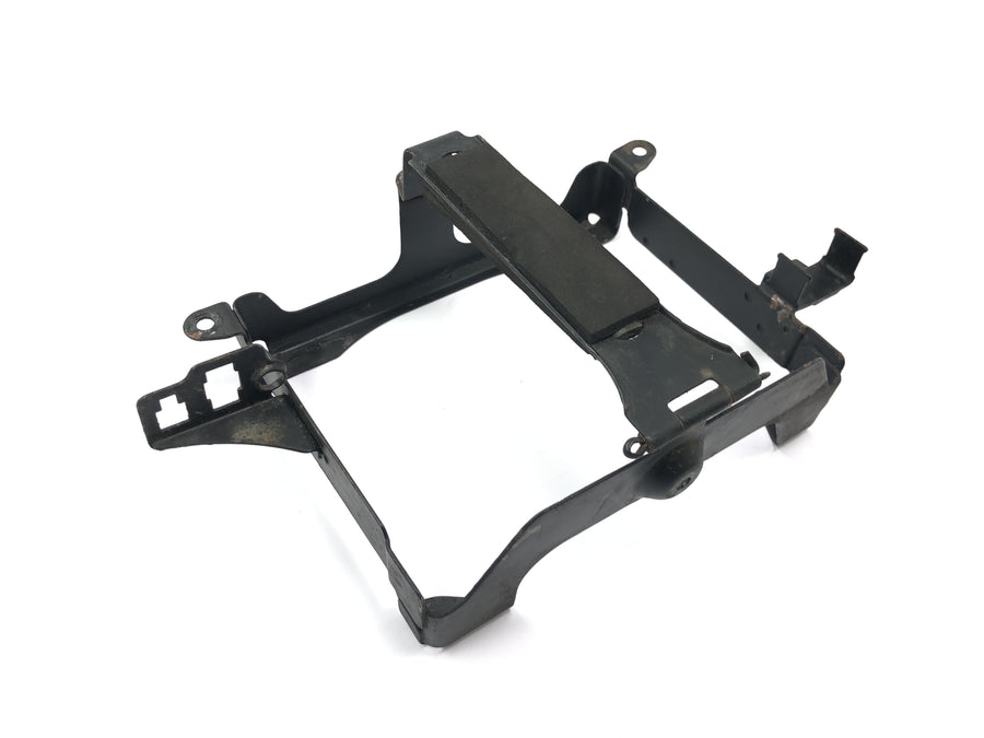 Honda Goldwing GL 1200 SC14 [1988] - Battery box battery carrier bracket