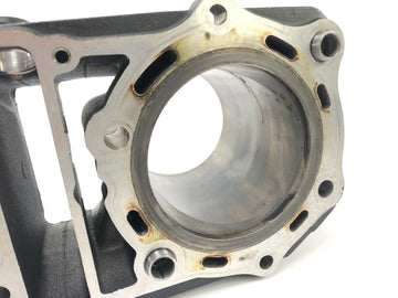 Kawasaki VN 800 Classic [2000] - Cylindre avec piston arrière - 0
