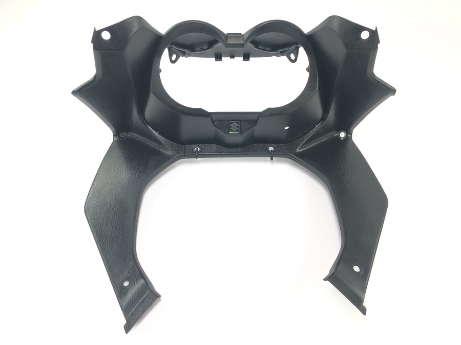 Suzuki GSF 1250 SA Bandit WVCH [2007] - Carénage intérieur du couvercle des instruments de carénage du cockpit