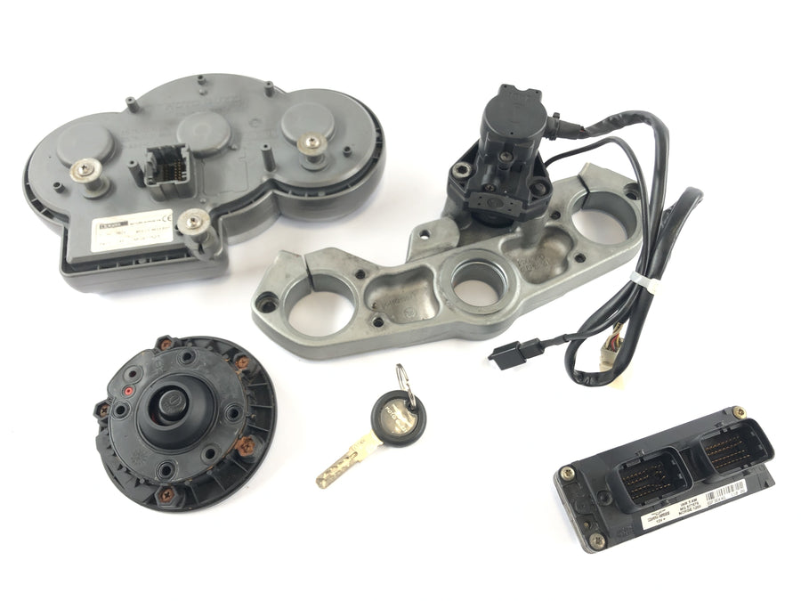 Moto Guzzi Norge 1200 [2006] - Tacho Cockpit Ignition Lock Tank Lock pour Gabelbrücke au-dessus de CDI