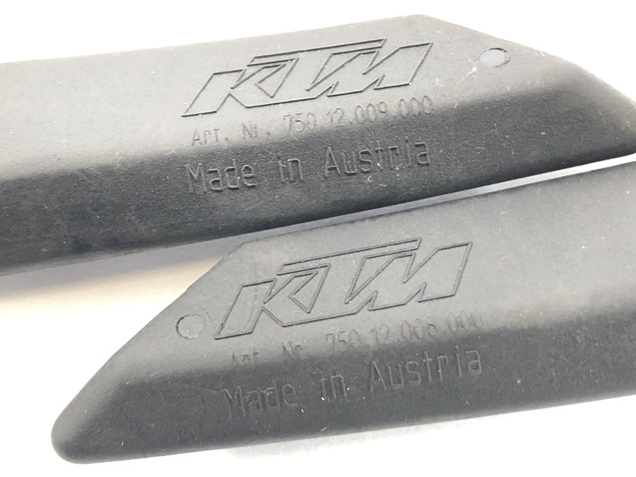 KTM 690 SM Prestige [2007] - protective covers cladding on the left and right