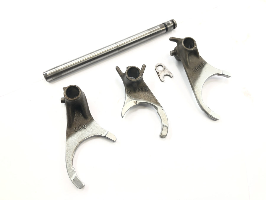 Triumph Adventurer 900 T309RT [1998] - shift forks shift fork set shift fork shaft