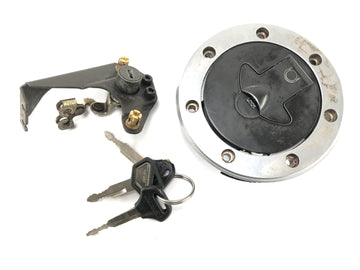 Kawasaki ZR7 ZR750F [1999] - fuel lid fuel cap.