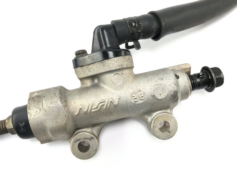 Honda CBR 900 RR SC28 [1994] - brake pump at the back foot brake