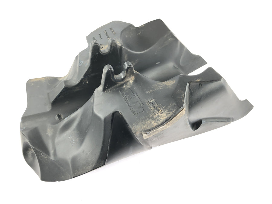 KTM 640 LC4 EGS [1999] - Tank petrol tank fairing screws broken off