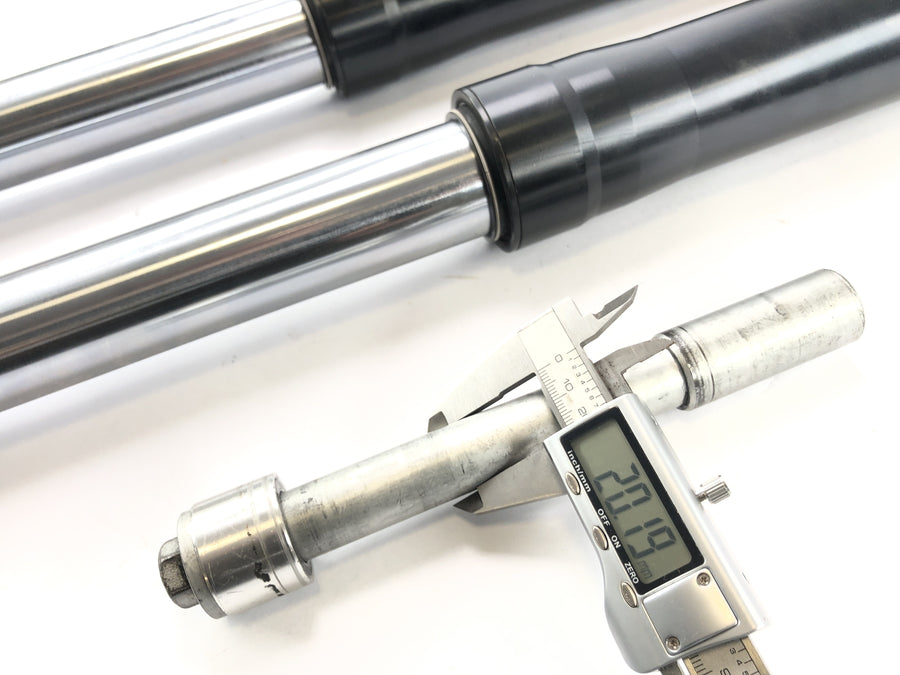 SWM SM 125 R [2018] - Gabel Telegabel Vordergabel mit Achse