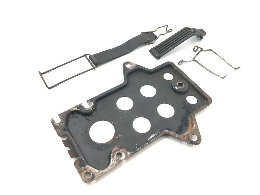 MOTO GUZZI CALIFORNIA 2 1000 VT [1982] - Plaque support batterie support batterie
