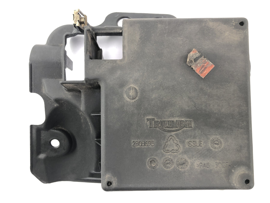 Triumph Sprint ST 1050 [2005] - Boîte de batterie du compartiment de batterie