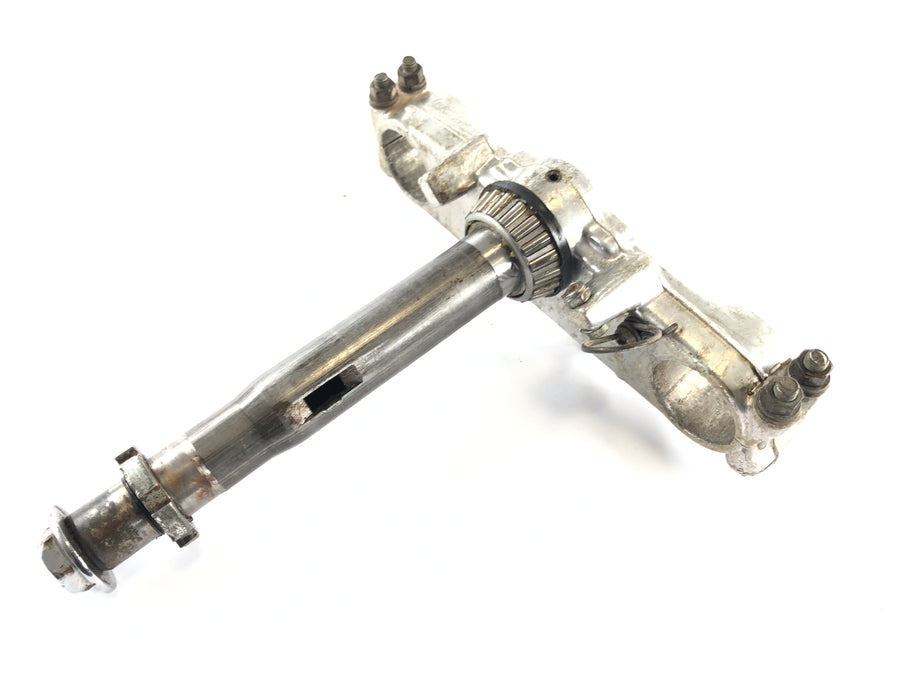 Yamaha XT 600 Zentere 34L [1985] - Fork Bridge ci-dessous