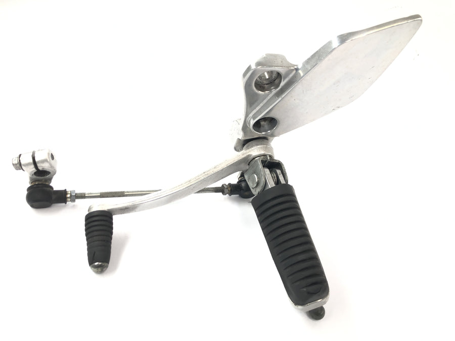 Yamaha XJR 1300 RP06 [2002] - Left footrest system with shift pedal and shift linkage